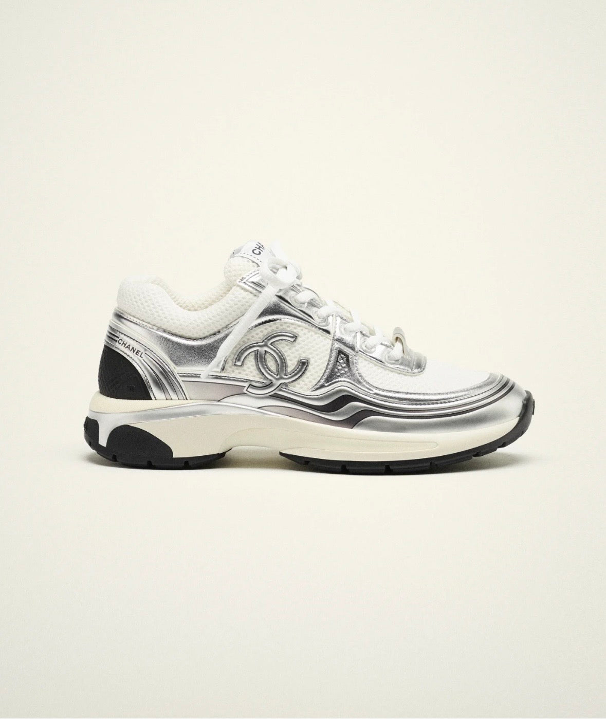 Chanel runner