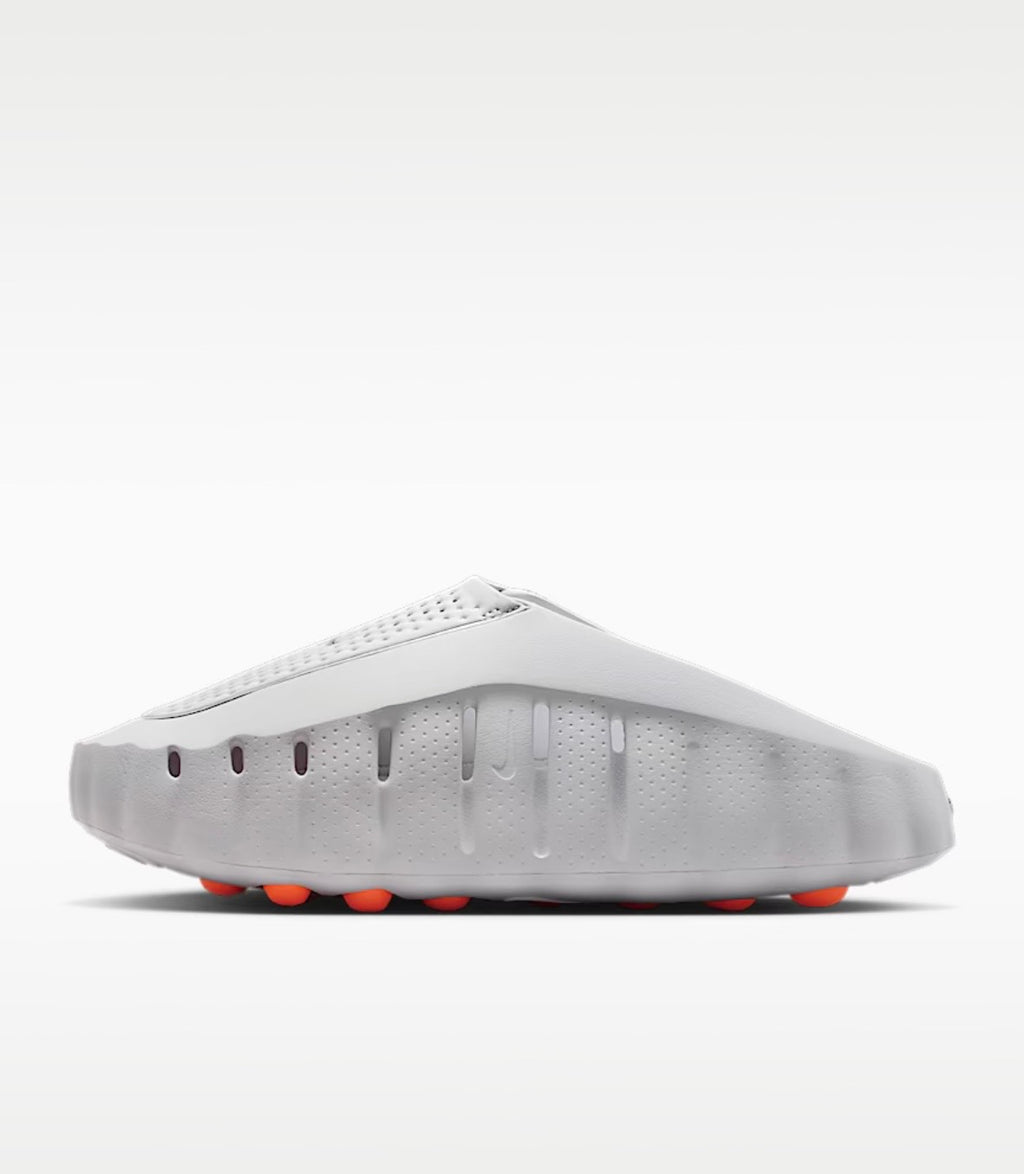 Nike Mind 001